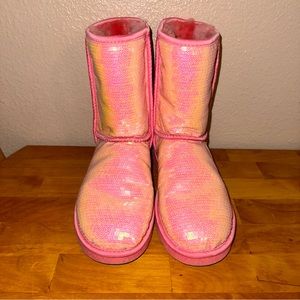 Ugg Classic Short Iridescent Neon Pink Sequined Shearling Boots Women's 9